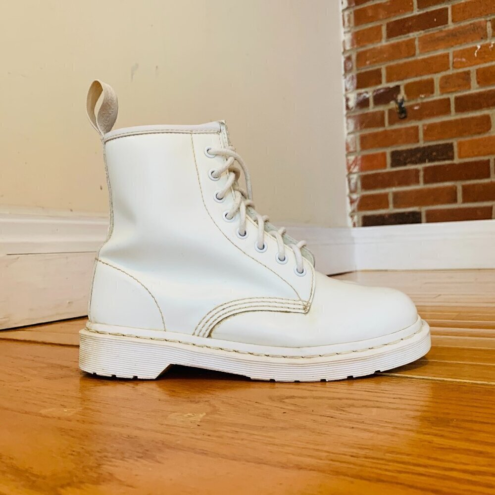 Mono White Dr Martens 1460 combat smooth leather lace up boots Vegan Size 7